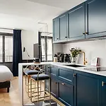 Aparthotel My Maison In Invalides 4*